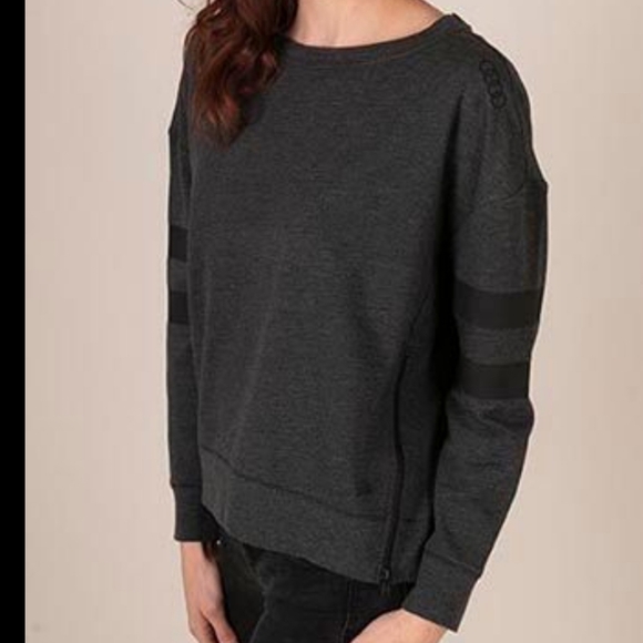 New Era AUDI Crewneck , Dark‎ Grey, Size Small - Picture 2 of 7